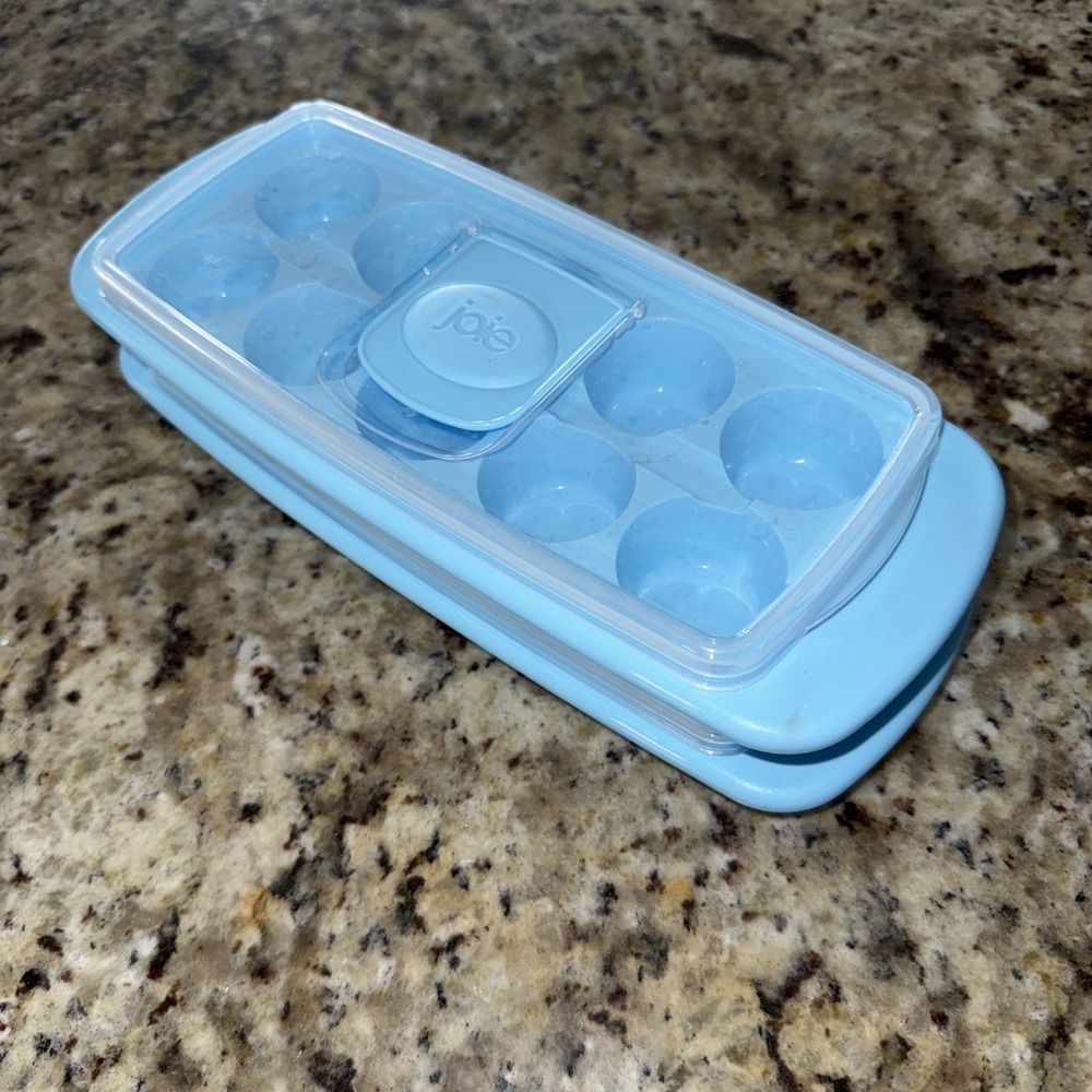 joie Spill Proof ICE CUBE‎ TRAY with SPILL PROOF LID...LOT OF 2 5407